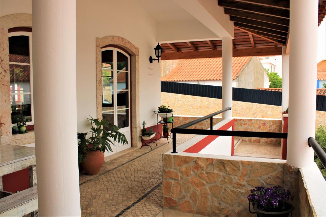 ホテル Patio Da Figueira トーレス・ヴェドラス エクステリア 写真